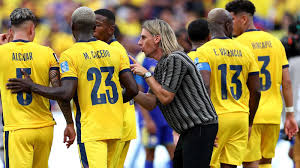 Polémica en Ecuador, rival de la DFB: el seleccionador arremete contra todos antes de la «final» del Mundial