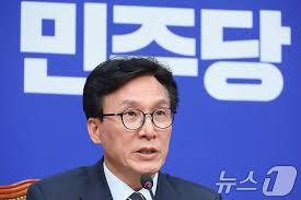인요한