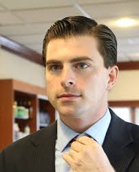 Résultat de recherche d'images pour "men's side part"