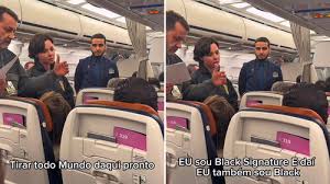 Voo da Latam atrasa após passageiro se recusar a deixar avião mesmo com abordagem da PF