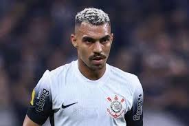Torcida do Corinthians não perdoa declaração de Matheuzinho