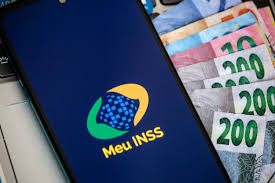 INSS paga devolução de desconto indevido a 4,8 milhões de segurados em um ano