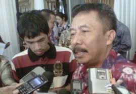 I Gusti Agung Suteja menjawab pertanyaan kepada wartawan. SRIPOKU.COM, PALEMBANG - Sebanyak 538 desa se wilayah Sumatera Selatan, Jambi dan Bengkulu (WS2JB) ... - GUSTI