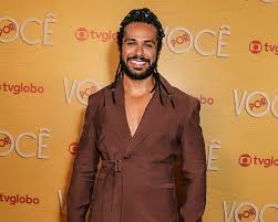 Amaury Lorenzo diz por que vai aparecer de dreads em Por Você