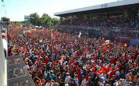 Résultat de recherche d'images pour "f1 monza tifosi"