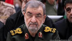 محسن رضایی آمریکا را به "قاچاق نفت" در خلیج فارس متهم کرد