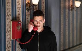 Résultat de recherche d'images pour "mr robot"