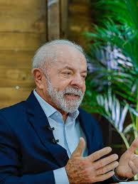 Lula sanciona reajuste a servidores, mas veta penduricalhos acima do teto