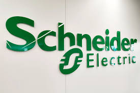 Schneider Electric wprowadza nową linię agregatów chłodniczych Uniflair XCA dla centrów danych AI