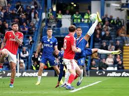 🎥 João Pedro marca GOLAZO de chilena en nuevo bochorno del Chelsea; mira