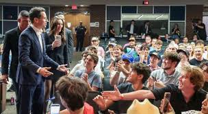 Pictures: Republican gubernatorial candidate James Fishback draws crowd at UCF