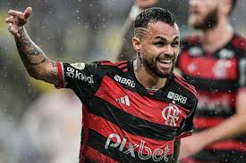 ESCALADOS! Com força máxima, o Flamengo está escalado para o jogo de hoje!