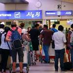 Maldives tries fight travel alerts