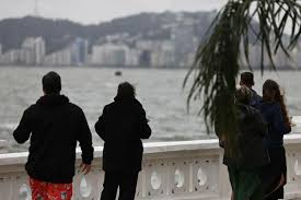 Frio intenso no litoral de São Paulo e no resto do Brasil faz Inmet emitir alerta; veja o aviso