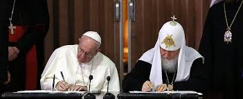 Risultati immagini per foto papa francesco e potenti del mondo