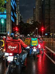 iFood dá nome aos bois e processa Keeta por espionagem corporativa