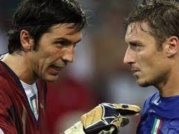 peru.com Fútbol Internacional La emotiva carta de Gianluigi Buffon a Franceso Totti: &quot;Has escrito la historia del fútbol&quot; - 611x458