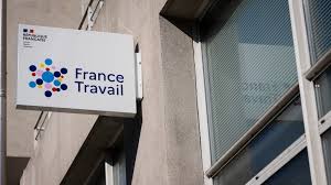 Moins de hiérarchie et plus d'agents, mais pas assez d'informations claires : les syndicats de France Travail attaquent la direction en justice face au plan de réorganisation — BFM