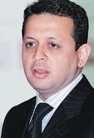Ketua Pegawai Eksekutifnya, Shah Hakim Zain berkata, projek itu merupakan antara usaha perkembangan perniagaan Scomi ke arah pengendali monorel utama di ... - ko_01.1