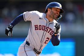 Weird & Wild Baseball Stats: Altuve, 22-Walk Game, and Reds' 1-0 Run