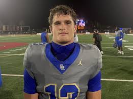 Santa Margarita holds off Mater Dei to stay unbeaten