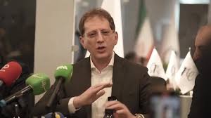 بابک زنجانی: افزایش قیمت دلار تقصیر بانک مرکزی است، ارتباطی با تحریم‌ها ندارد
