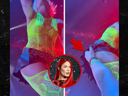 Halsey Fan Grabs Her Butt