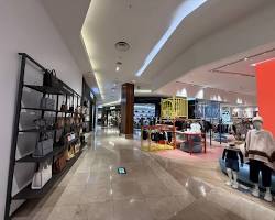 Luxurious interior of T Galleria Okinawa by DFSの画像