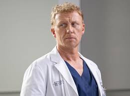 Grey’s Anatomy Kevin McKidd Reveals Scrapped “Heroic Death” For Dr. Owen Hunt After Finale