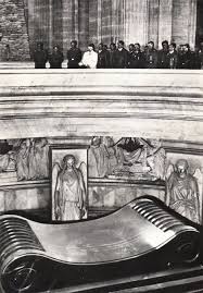Image result for hitler at napoleon's tomb