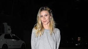 Ricky Hiraoka: Carolina Dieckmmann encontra no cinema o papel que não teve em 'Vale Tudo'