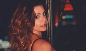 Renata del Bianco se jogou no OnlyFans e foi caçada pela Justiça antes de entrar em A Fazenda 18 - iBahia