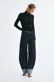 Barrel Regular Waist Jeans