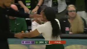 Storm Defeat Valkyries as Ogwumike Reaches Milestone