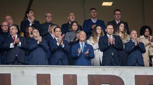 Marcelo Rebelo de Sousa e Luís Montenegro no Estádio do Dragão