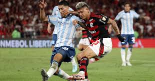 Carrascal: ¿Héroe o villano? Ex-River complica a Racing en Libertadores