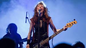 Melissa Auf der Maur to guest on Billy Corgan’s ﻿’The Magnificent Others’﻿ podcast