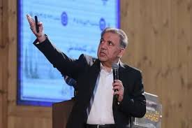 فرزند شهید تنگسیری: وقتی پدرم فرمان بستن تنگه هرمز را صادر کرد، احساس غرور و عزت به من دست داد/ فرماندهان ما اهل پنهان شدن در پناهگاه نیستند