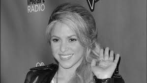 Bijna had Shakira neen gezegd tegen het programma, want de zangeres vindt gezin belangrijker dan werk. Samen met de producent van &#39;The Voice&#39; heeft ze dan ... - 69izk2