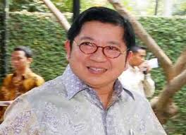 ID, JAKARTA -- Wakil Ketua Umum Partai Persatuan Pembangunan (PPP) Suharso Monoarfa mengaku belum menerima surat pemecatan yang dikeluarkan ketua umum ... - suharso_monoarfa_101006161140