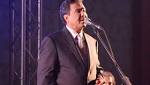 محمد عبده يحيى حفلاً غنائيًا