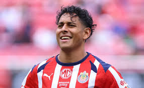 ¿Qué hace Luis Romo en el campo que Gabriel Milito insiste en tenerlo como titular en Chivas?