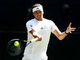 Wimbledon 2026 live updates: Day 4 latest as Amanda Anisimova, Alexander Zverev play after Swiatek progresses