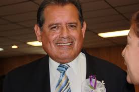 El Dr. Carlos Tello, nuevo presidente de Peruvian Parade, anunció que la ciudad de Paterson dio luz verde para que el Desfile Peruano vuelva a recorrer las ... - carlos-tello-solo