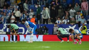 Dmitrovic evita un funeral pero no la bronca de Cornellà contra el Espanyol