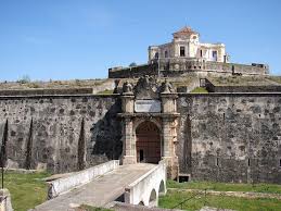 Resultado de imagem para fortaleza de elvas