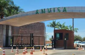 Anvisa proíbe fabricação e venda de 12 produtos de limpeza