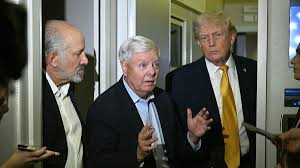 La muerte de Graham desata GOP por el escaño en el Senado, mientras Trump da a entender que ya tiene un favorito