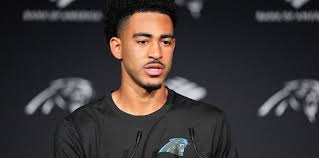 ¡Alerta Fantasy! ¿Deberías alinear a Young o Horn Jr. vs. Bills?