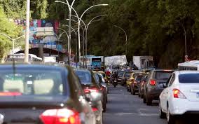 IPVA por peso do carro: proposta que muda forma de calcular imposto avança na Câmara; entenda